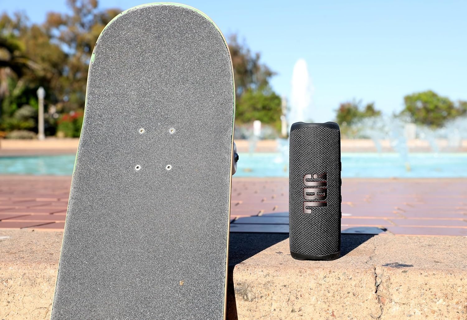 JBL Flip 6 Portable Bluetooth Speaker - Image 6
